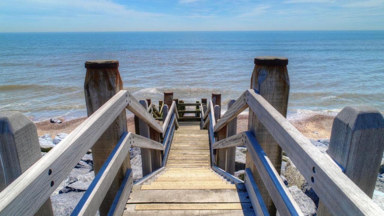 Coastguards Beach House Camber Экстерьер фото