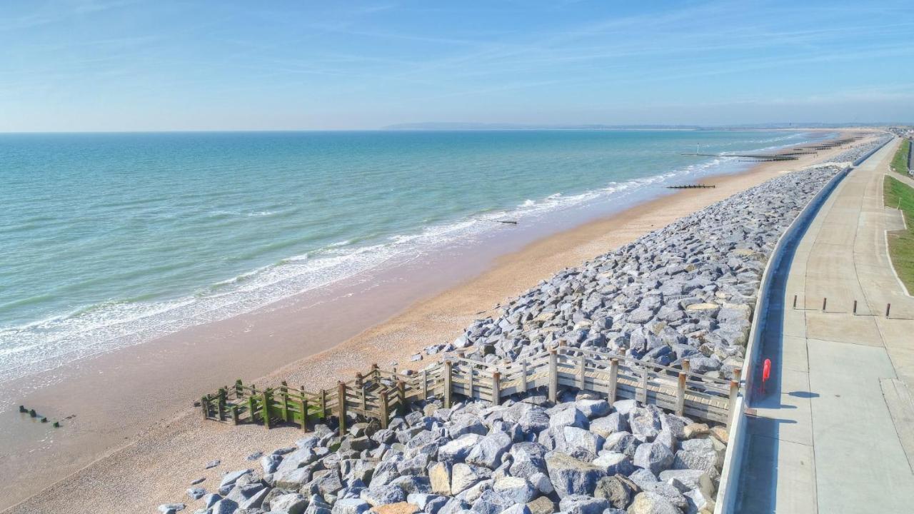 Coastguards Beach House Camber Экстерьер фото