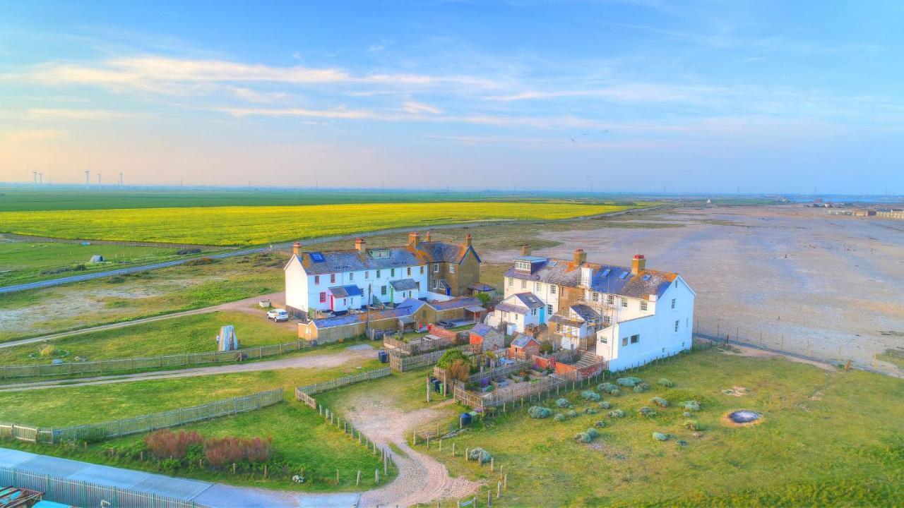 Coastguards Beach House Camber Экстерьер фото