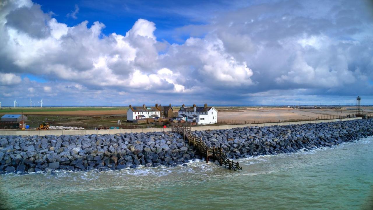 Coastguards Beach House Camber Экстерьер фото